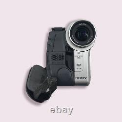 Sony Modèle Dcr-trv33 Enregistreur De Cassette Vidéo Numérique Argent #u5012