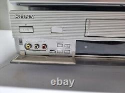 Sony VHS au format numérique Kit comprenant un magnétoscope, un enregistreur DVD et un câble AV