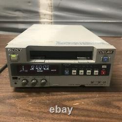 Vintage Sony Enregistreur De Cassette Numérique Dst-20 Dvcam Puissances Sur Non Testé